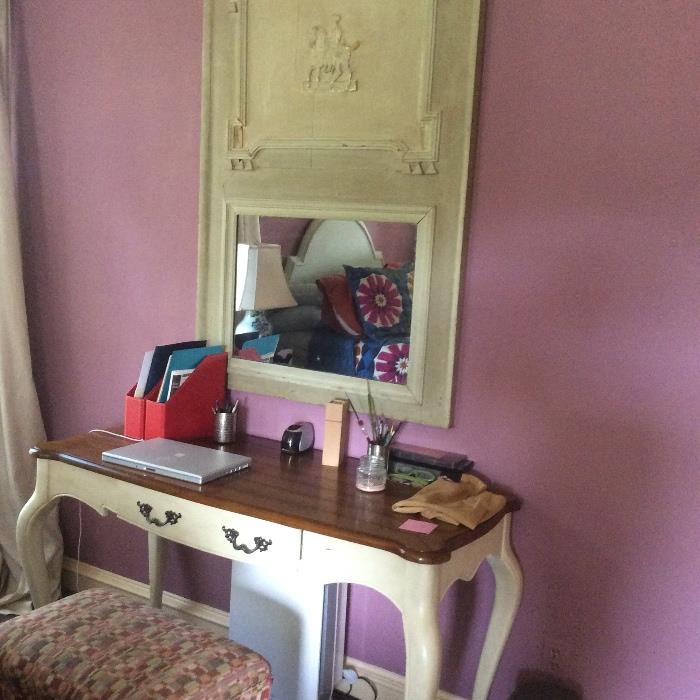 Pretty writing desk or dressing table. Great looking mirror too. 