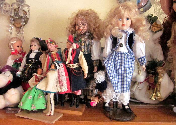 Polish dolls and porcelain dolls