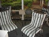 Outdoor spring base chairs