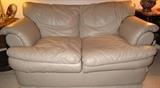 Robinson & Robinson Ecru/Taupe Leather Love-Seat (64"W x 42"D) 