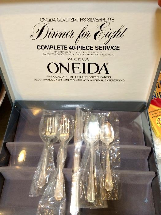 Onedia silver-plate flatware