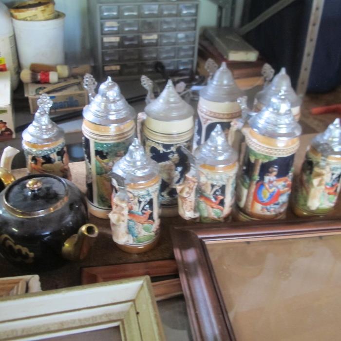 COLLECTION OF STEINS