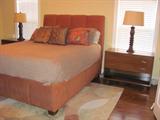 UNIQUE KING PLATFORM BED
(MATTRESS NOT INCLUDED)