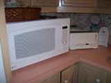 Many small appliances including this microwave