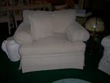 FlexSteel Club  chair.  Also has a matching ottoman