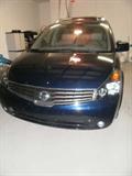 Lots of extras on this Nissan Quest.