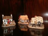 Lilliput cottages in several sizes