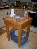 NEW Butcher block island. Not a mark on it!