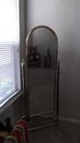 standing mirror