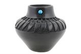 LOT 4: A NAVAJO BLACKWARE POTTERY JAR BY KINLICHENI