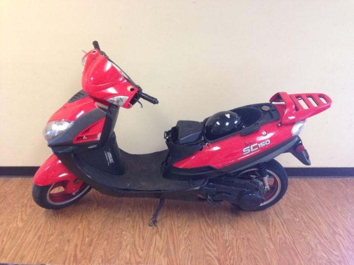 2009 Baja 150 Project Scooter.  No keys or title.  2,200 miles.
