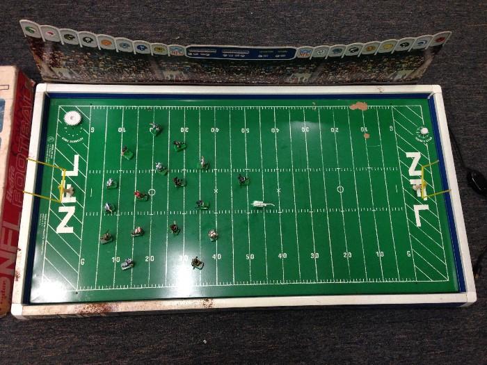 1960's Electric Football Game (works)