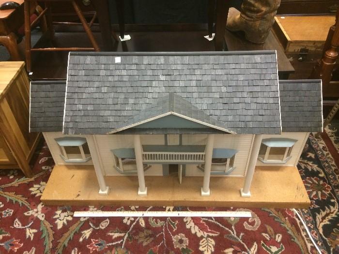 Dollhouse approx. 4 ft X 2.5