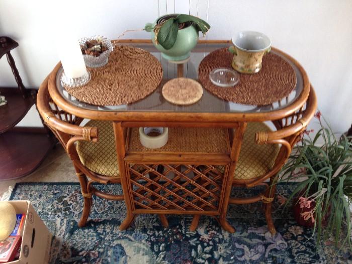 Rattan table w/two chairs