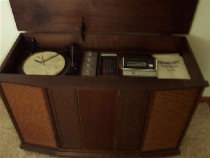 MOT0ROLA CONSOLE STEREO
