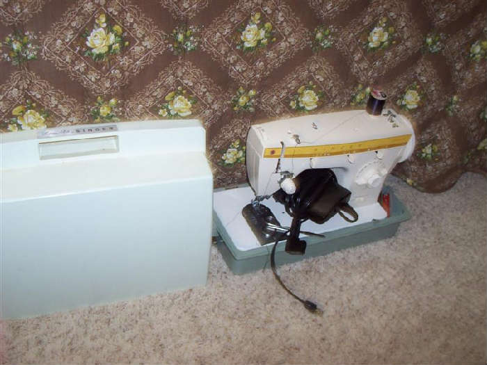 SINGER FASHION MATE PORTABLE SEWING MACHINE