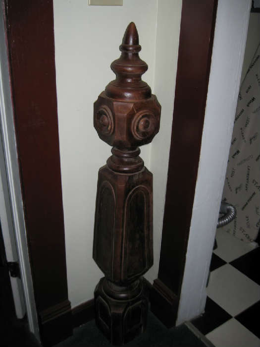 LG. ANTIQUE ANCHOR BANISTER FROM STAIRCASE