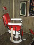 ANTIQUE EMIL J. PAIDAR BARBER CHAIR
Very Good Condition