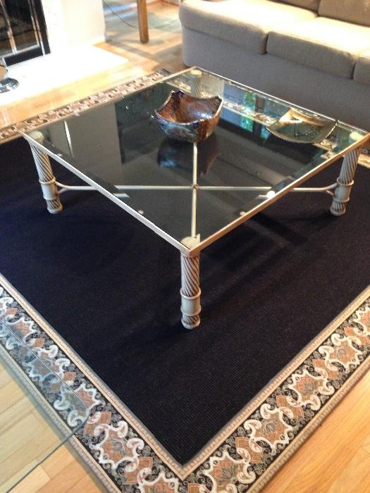 COCKTAIL TABLE AND AREA RUG