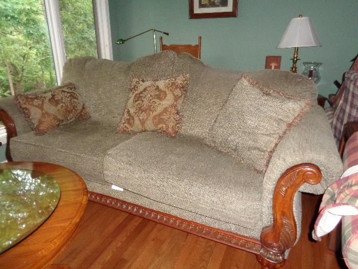 great looking sofa w/custions