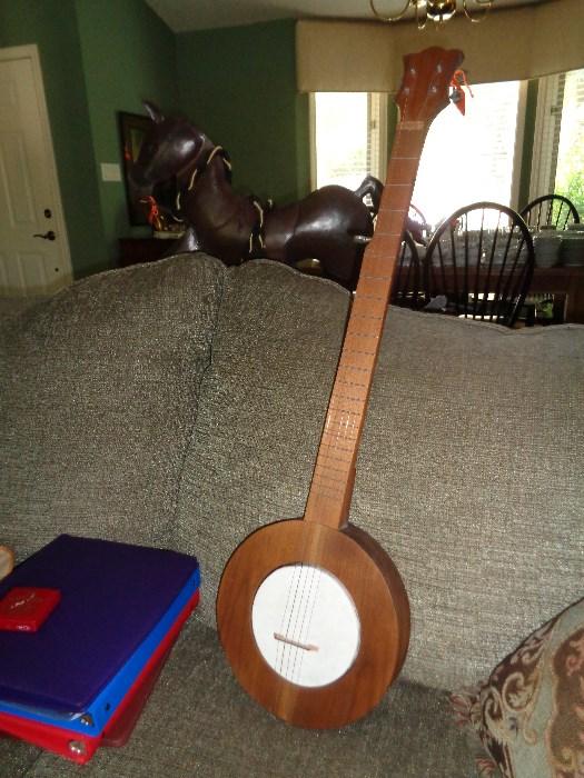 banjo, flutes & other musical instruments in this sale