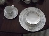 Diane Fine Japan China Full 8 Pc. Place Settings