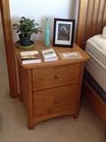 Nightstand - matches queen bed & tall dresser 