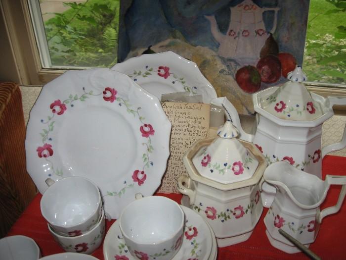 This set ( what is left) was pictured in the first BETTY CROCKER cookbook back in 1930. Set dates back to the 1800'S