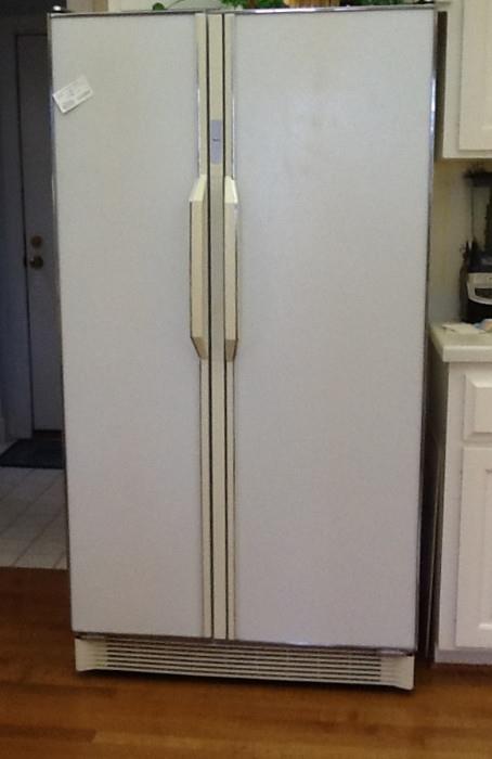 Amana side-by-side refrigerator
