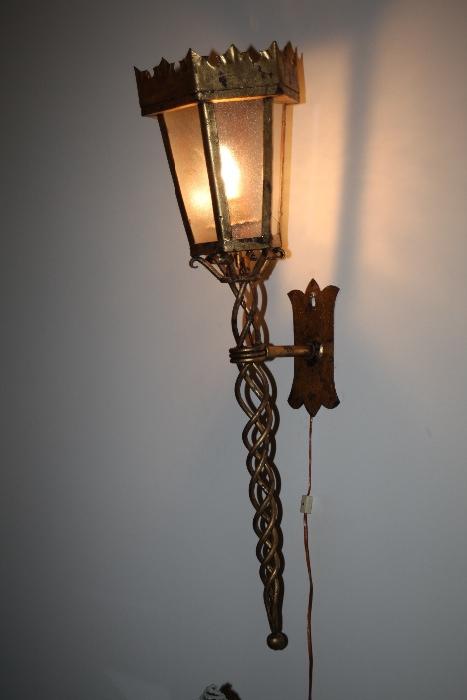 Wall Torch light/lamp. VERY COOL!