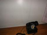 VINATGE DIAL PHONE