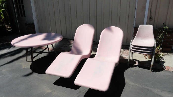 viintage fiberglass pation set very nice condition