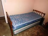 trundle bed