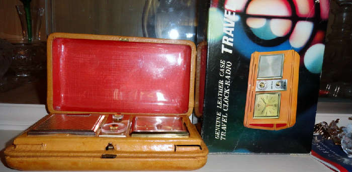 great vintage clock and radio in original box  brand new condition