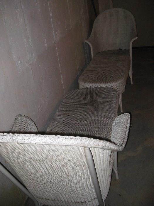 2 wicker chaise loungers, need some repair