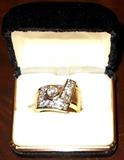 One of Kind Diamond Ring 2ct and VERY HEAVY GOLD!!!