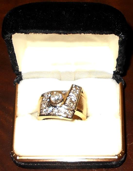 One of Kind Diamond Ring 2ct and VERY HEAVY GOLD!!!