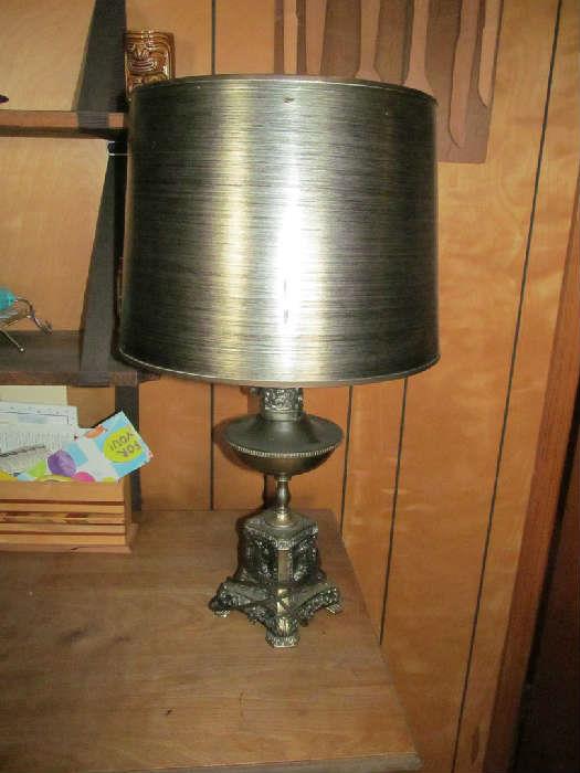 Adorable Platinum Vintage Lamp