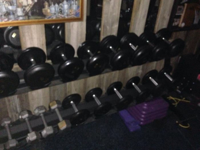 Complete weight set with stand