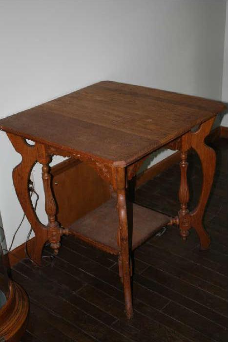 VERY DETAILED PARLOR TABLE