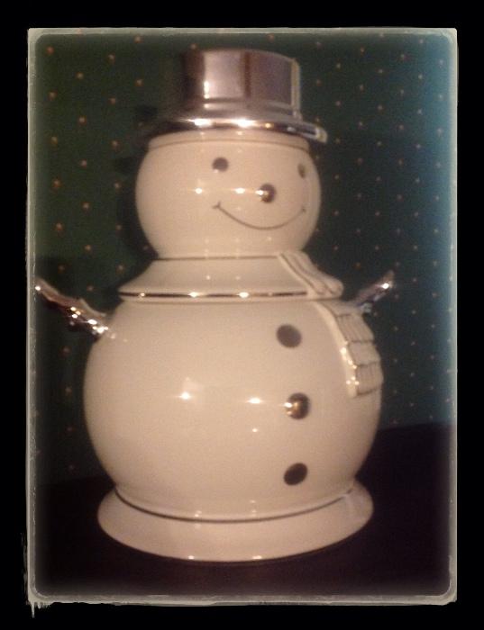 Cookie jars; snowman, tractor