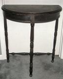 Demilune table
