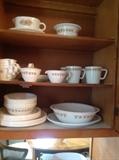 COMPLETE SET OF VINTAGE "CORNING CORELLE"