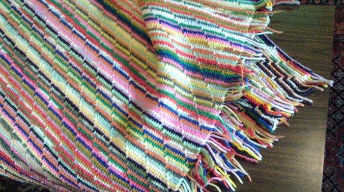 Beautifully done blanket of many colors!
