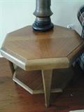 Lamp table