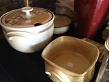 Ceramic pottery