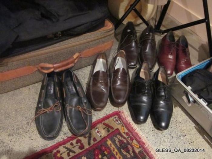 Mens Shoes (size 12 - 13)