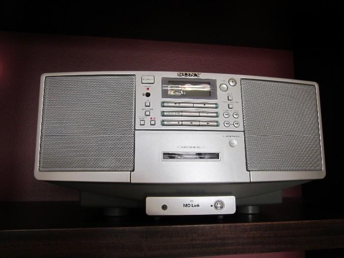 SONY AM/FM Radio, CD Player, Cassette, D Link