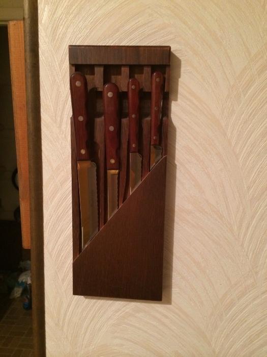 Wall hanging Case knife set still clean and shiny!