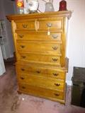 chest of drawers